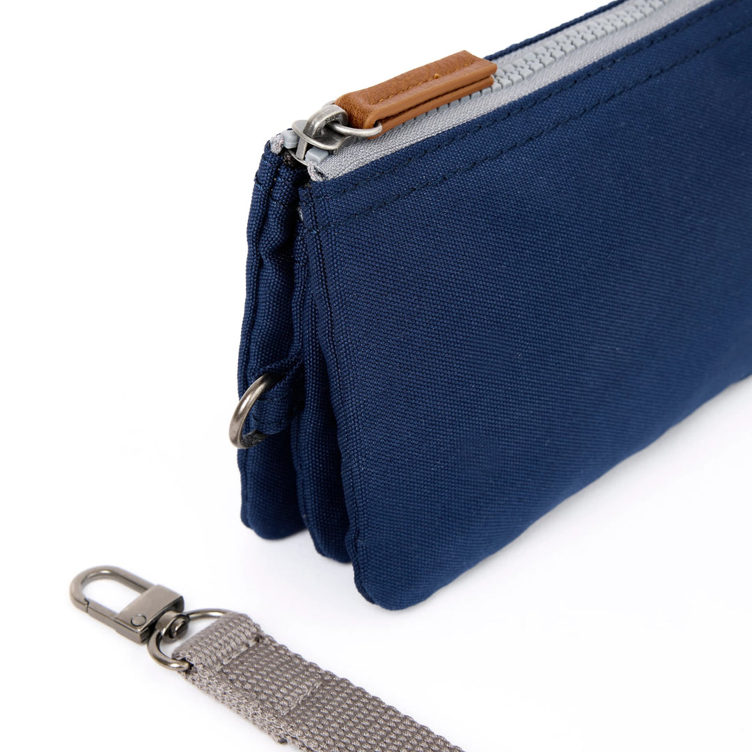 Carnaby Wallet in Crisp Blue