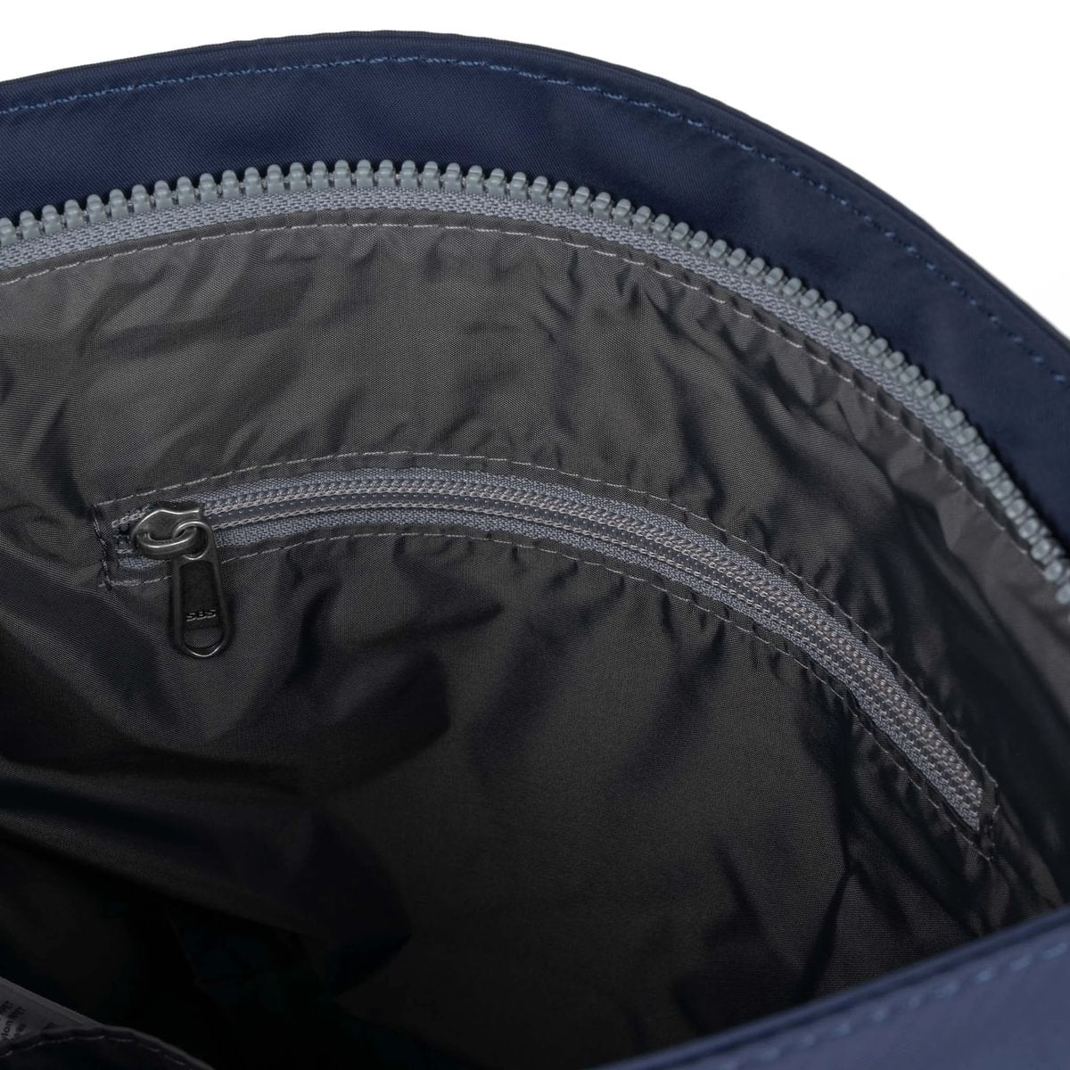 Kennington Crossbody Bag in Indigo Tonal