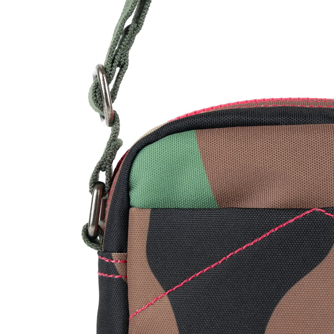 Bond Pocket Crossbody Bag in Vintage Camo