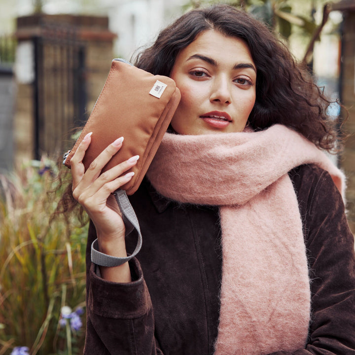 Carnaby Wallet in Cinnamon
