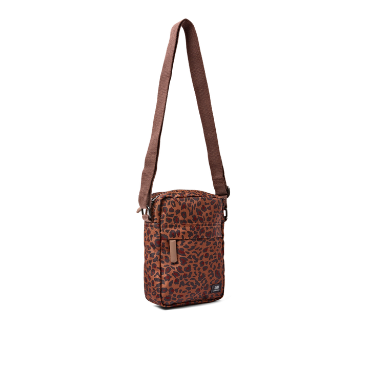 Bond Pocket Crossbody Bag in Mini Leopard