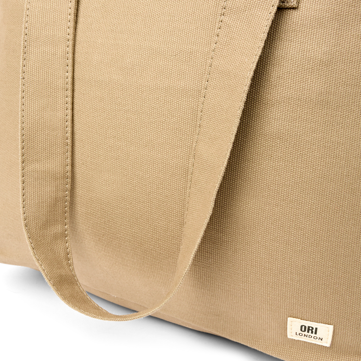 Sloane Shoulder Bag in Safari
