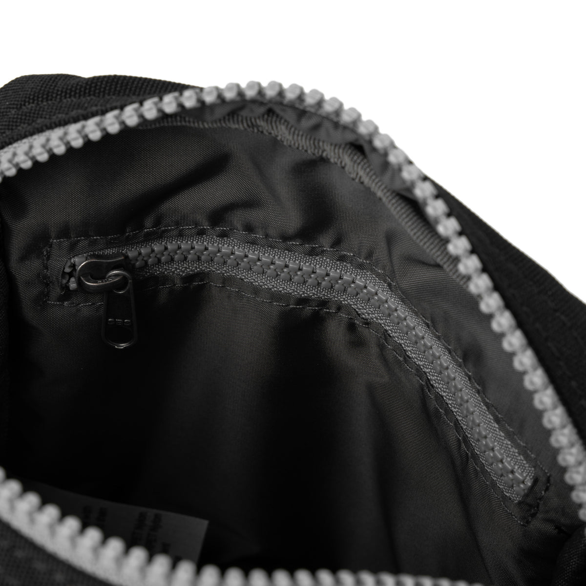 Bond Pocket Crossbody Bag in Ash
