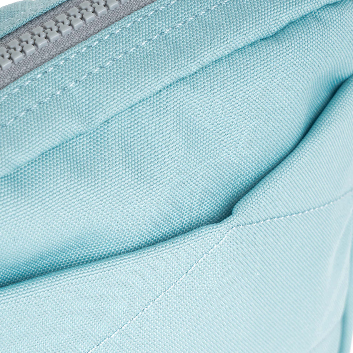 Bond Pocket Crossbody Bag in Spearmint