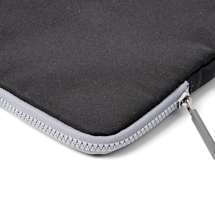 Brick Lane Laptop Sleeve in Ash