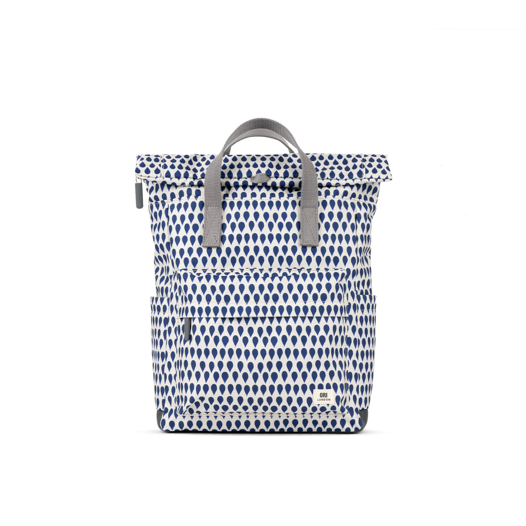 rain tote backpack Rains 2 Way Design is finished off with a padded mesh back panel for comfort ORI London - Canfield Roll