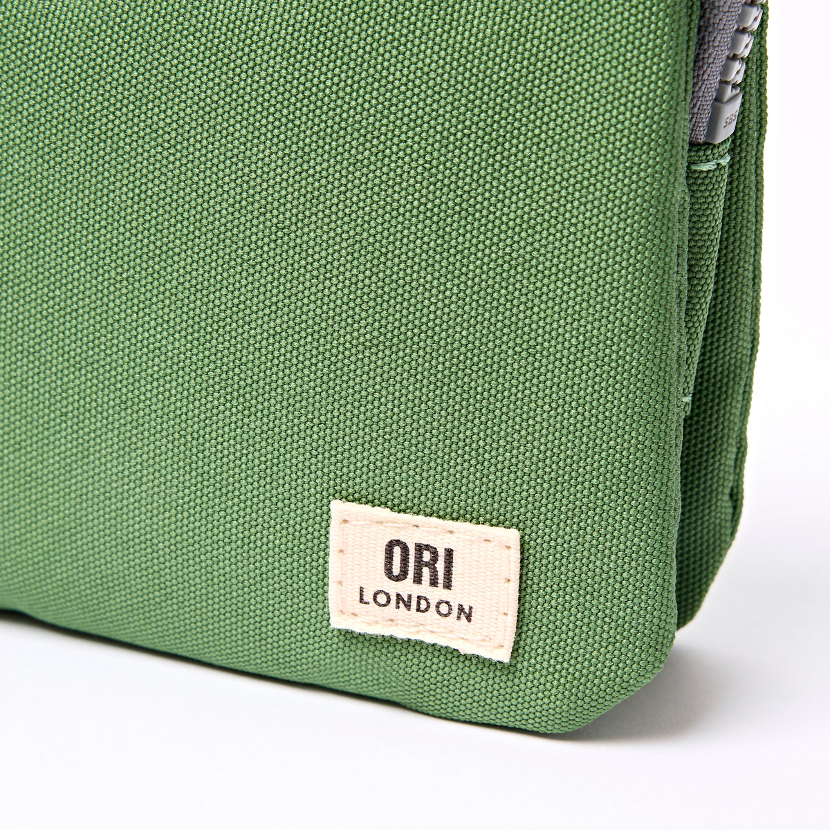 Carnaby Wallet in Artichoke