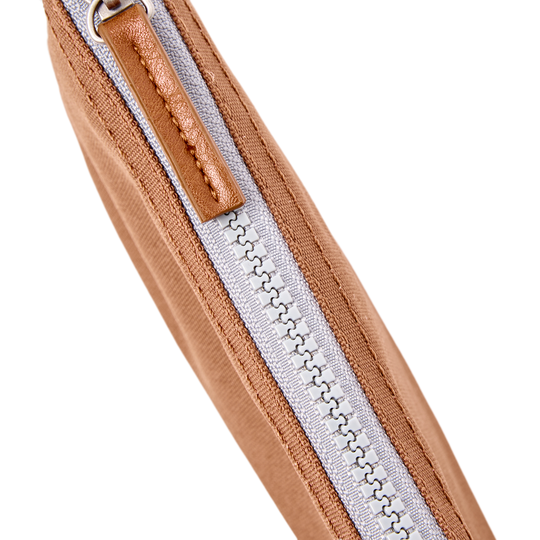 Carnaby Wallet in Cinnamon