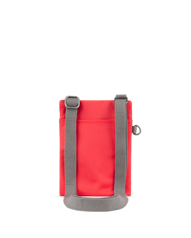 Chelsea Pocket Sling Bag in Poppy