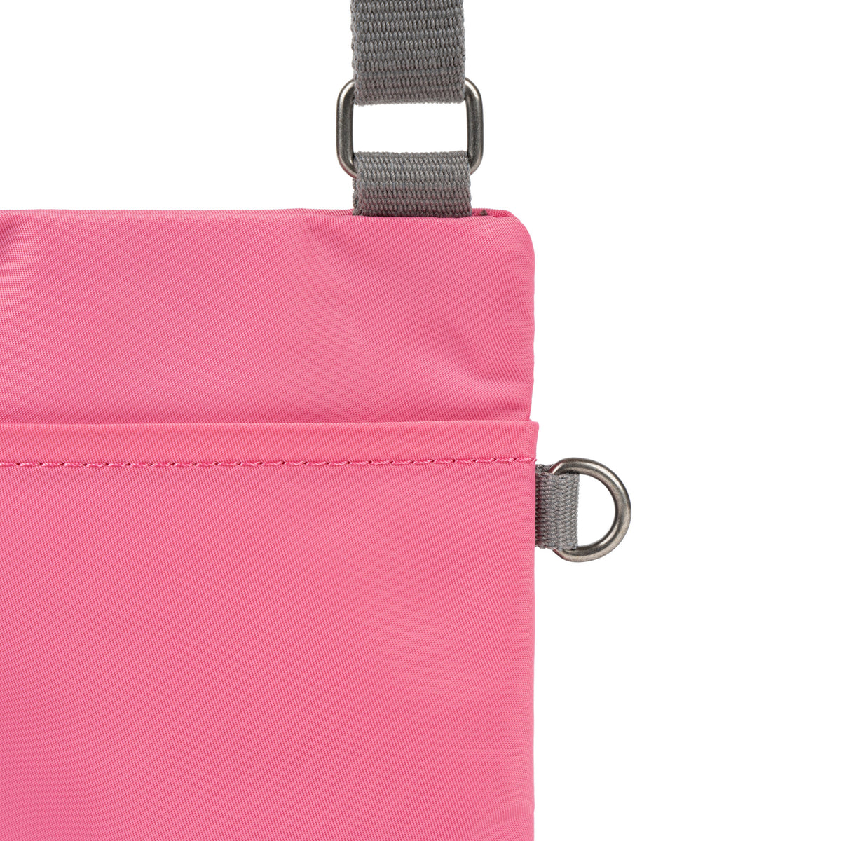 Chelsea Pocket Sling Bag in Baroque