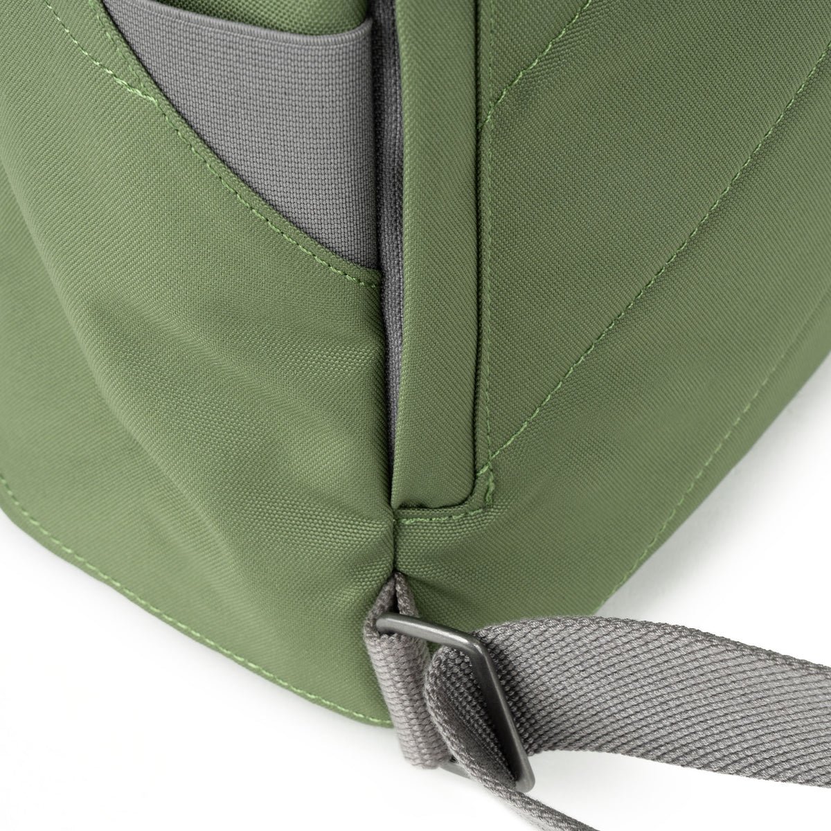 Finchley Backpack in Granite