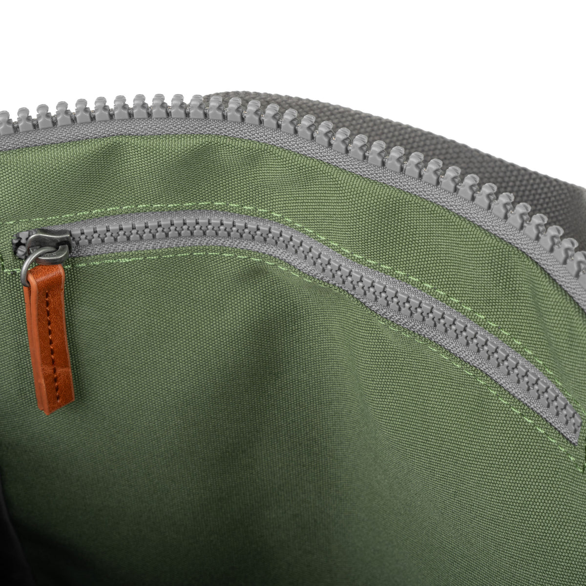 Finchley Backpack in Granite