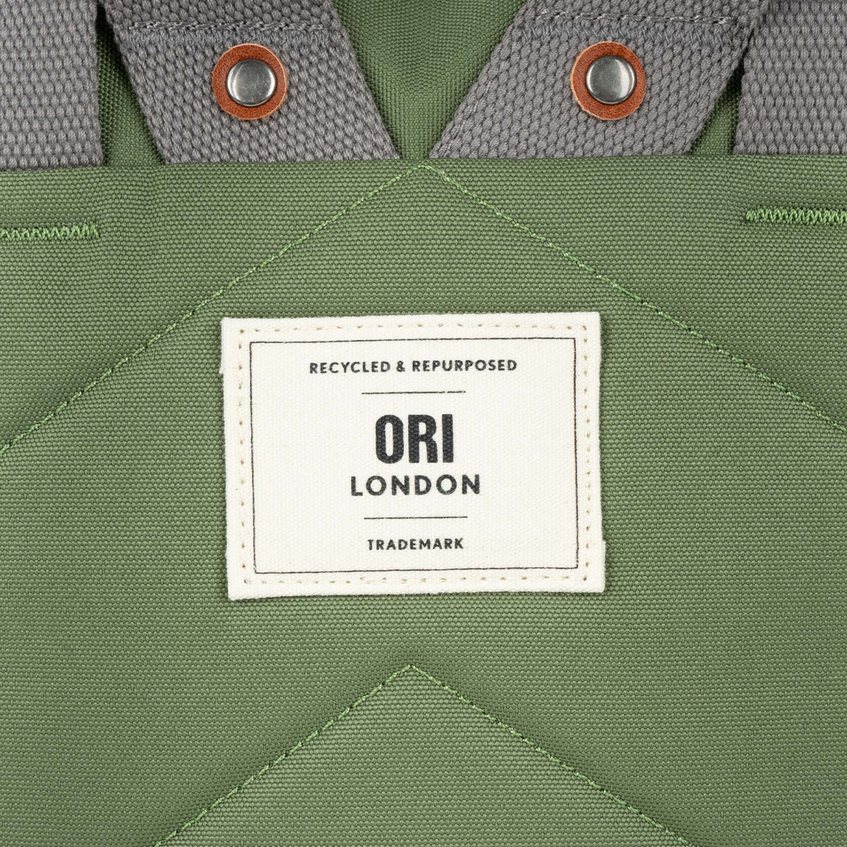Finchley Backpack in Granite