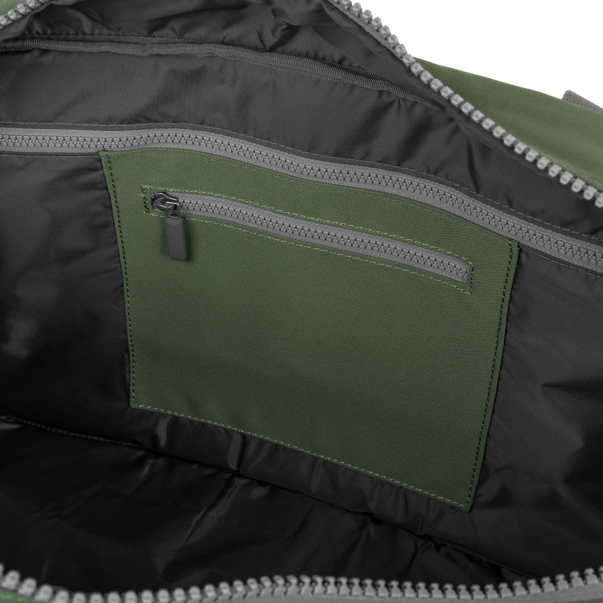 Gatwick Carry-On Duffel in Granite