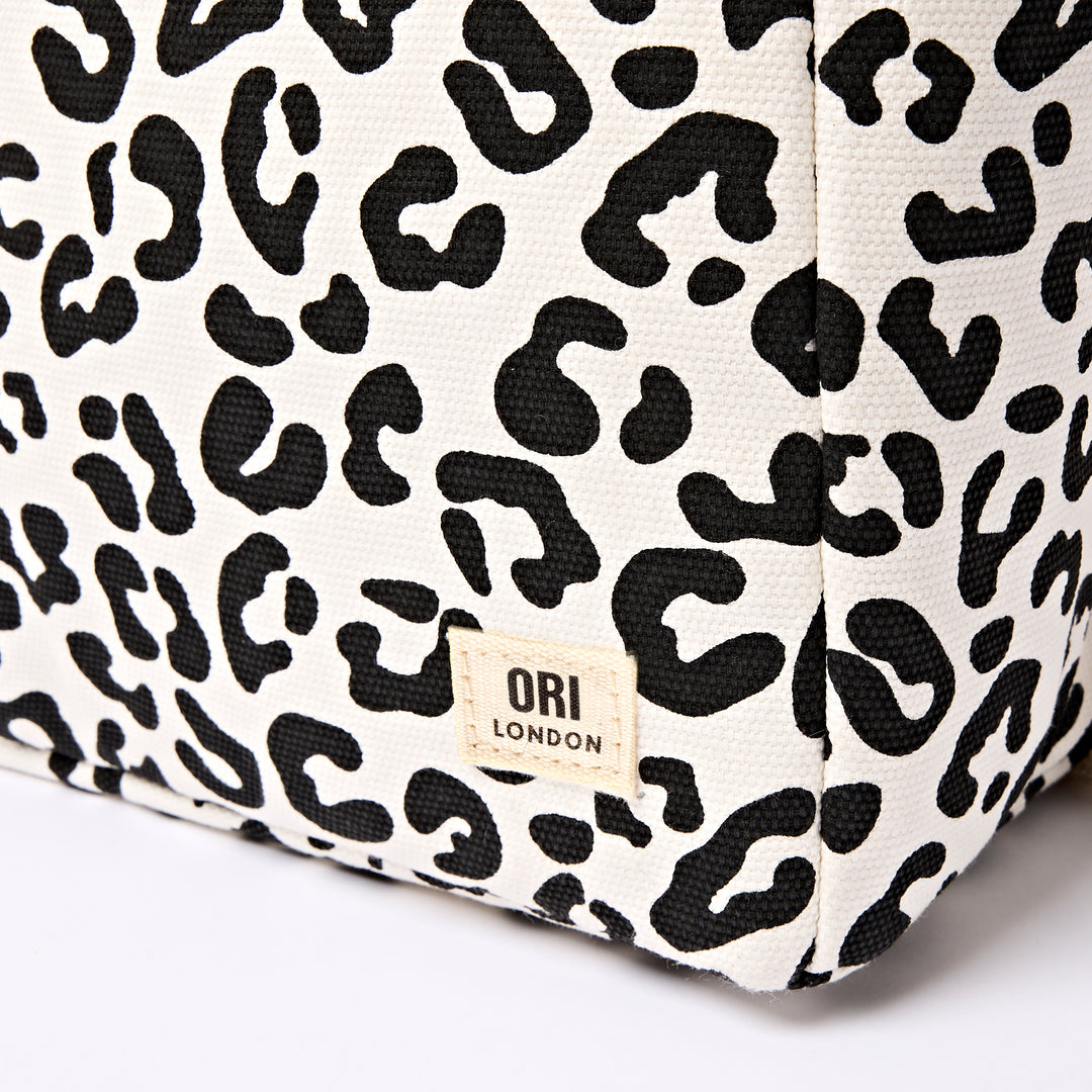 Hampstead Lunch Bag in Summer Leopard