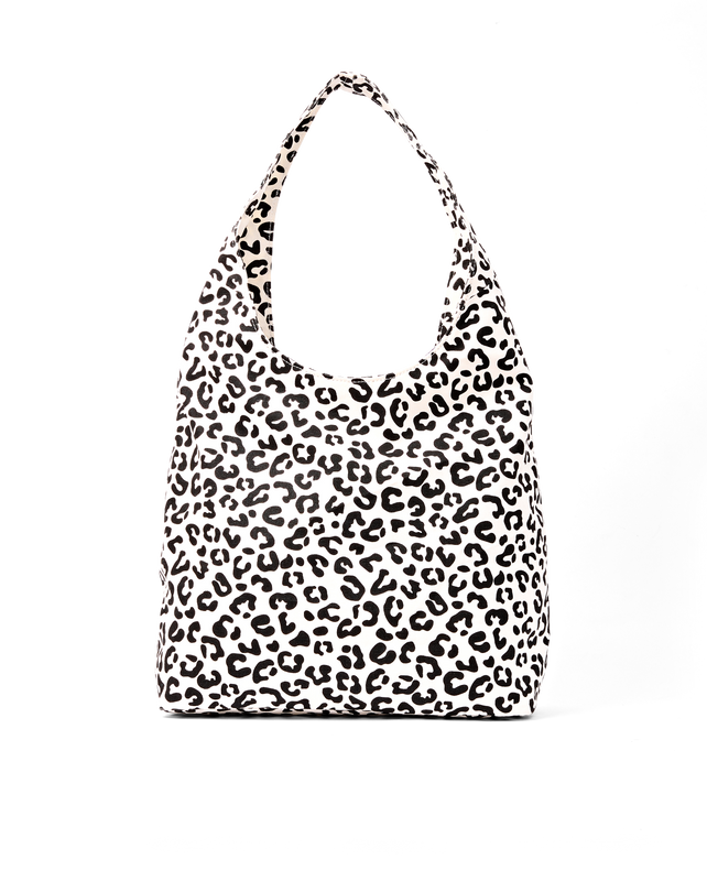 Hoxton Shoulder Bag in Summer Leopard
