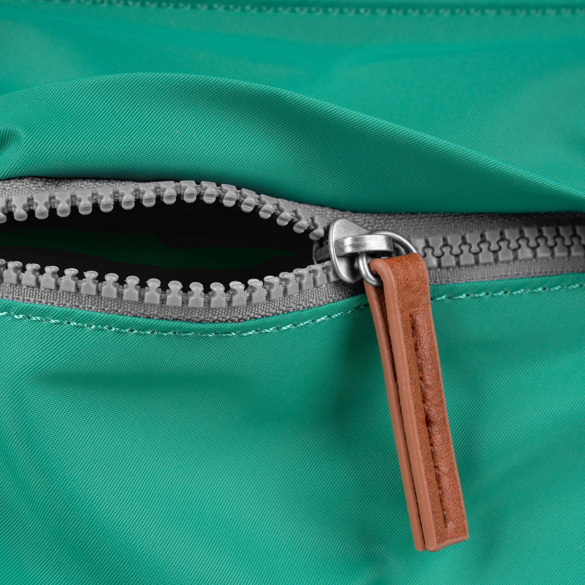 Kennington Crossbody Bag in Cyan
