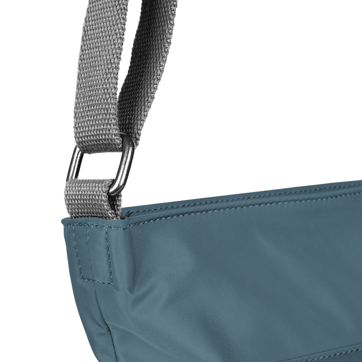 Kennington Crossbody Bag in Airforce