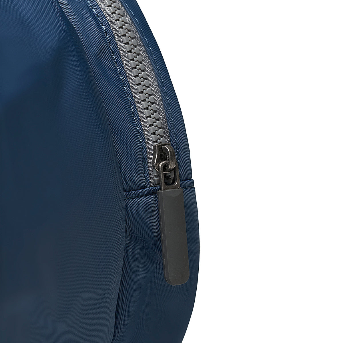 Luton Duffel Bag in Pacific