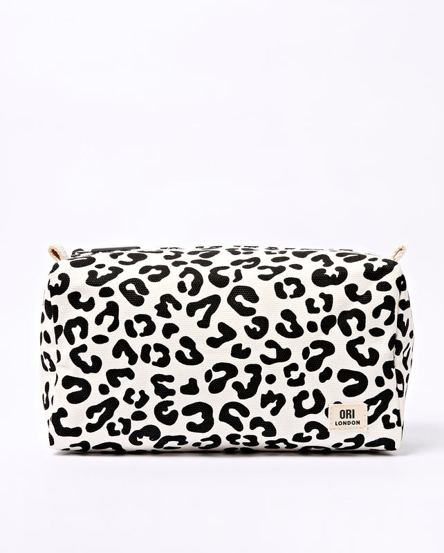 Maygrove Wash Bag in Summer Leopard