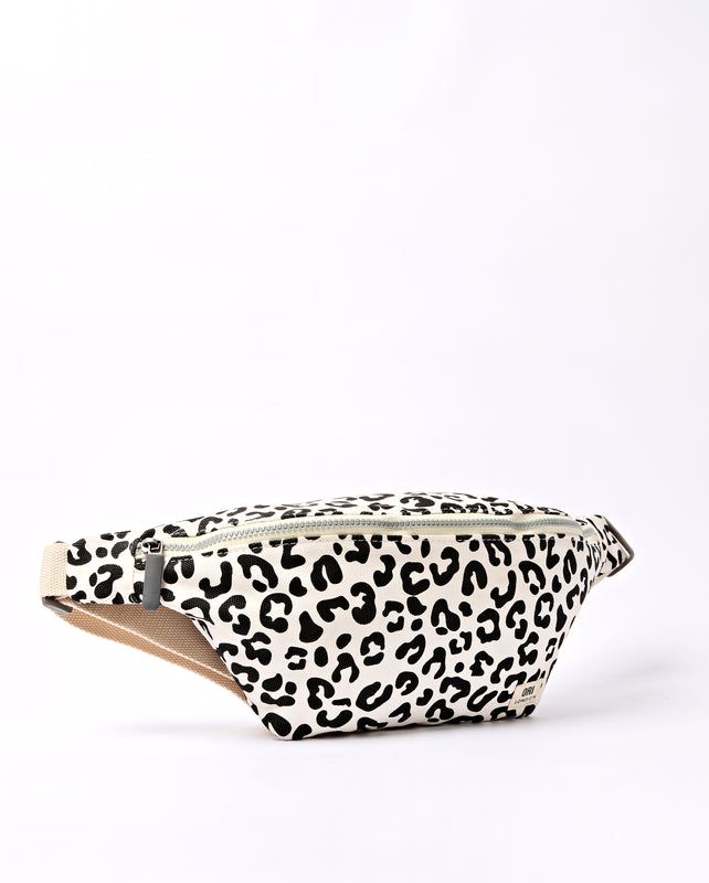 Mill Hill Crossbody Bag in Summer Leopard