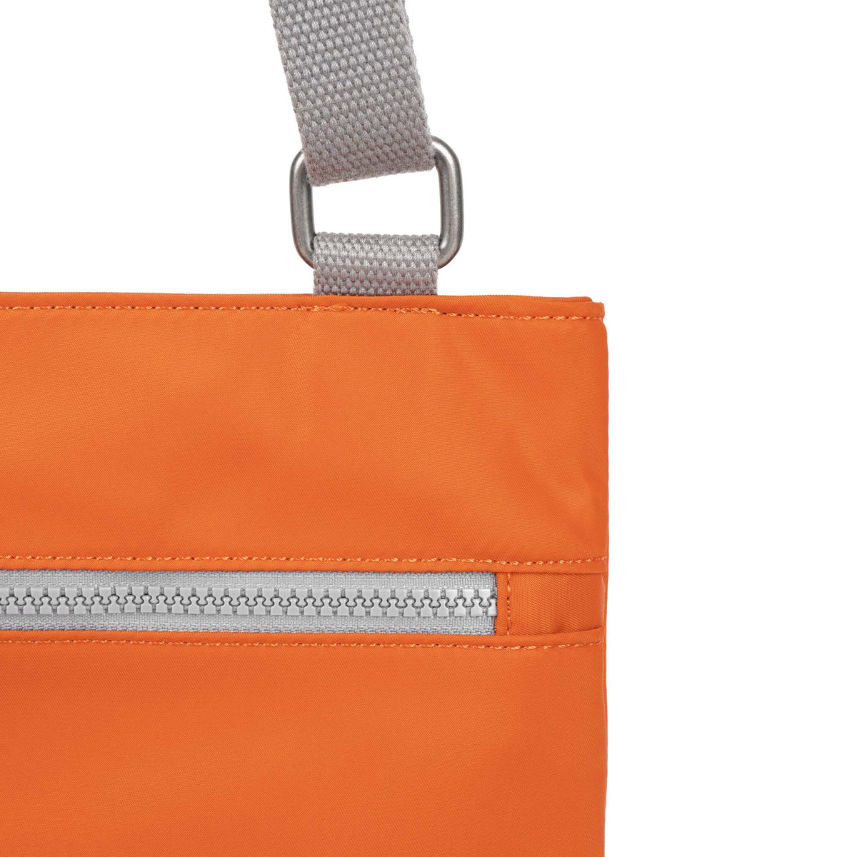 Moorgate Messenger Bag in Burnt Orange