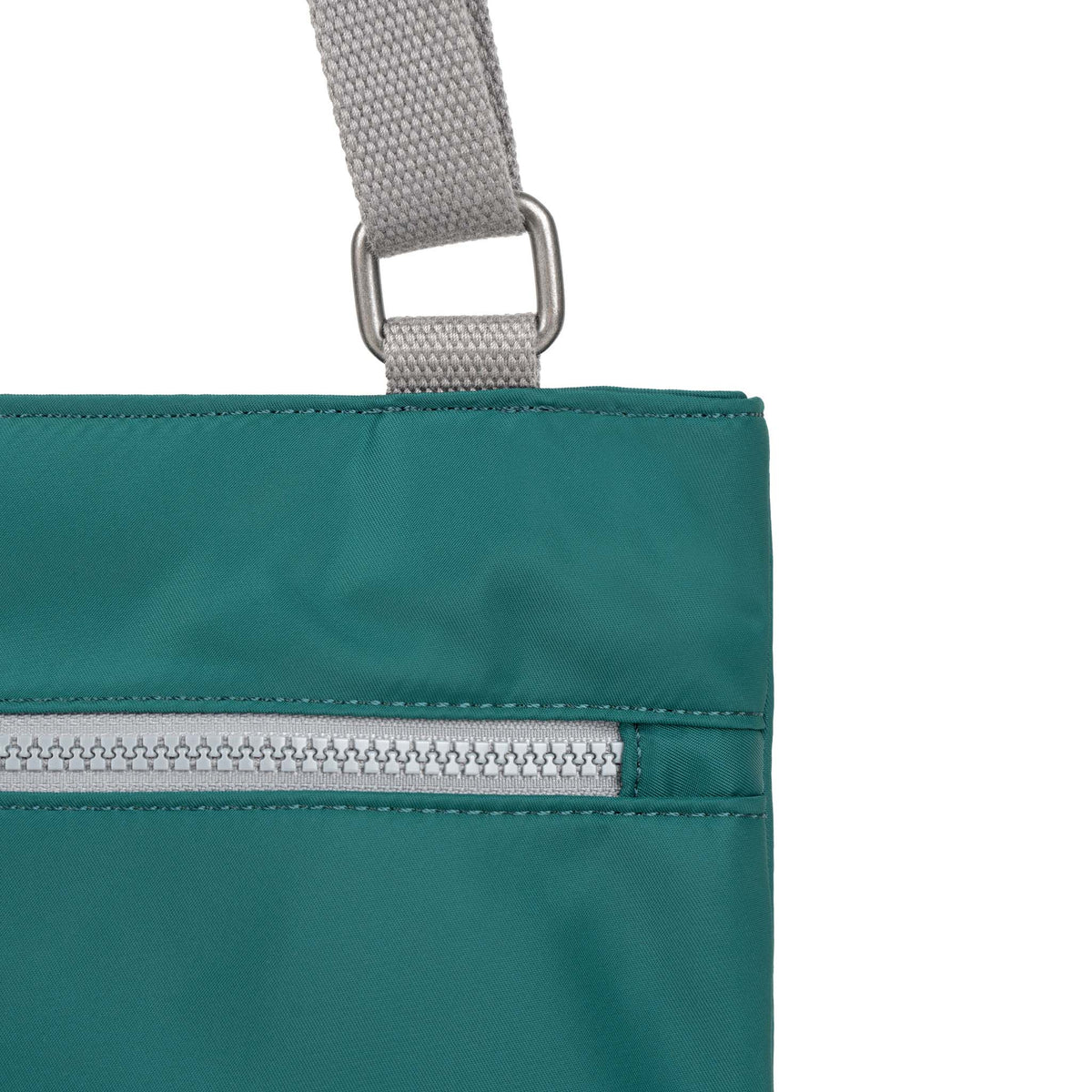 Moorgate Messenger Bag in Teal