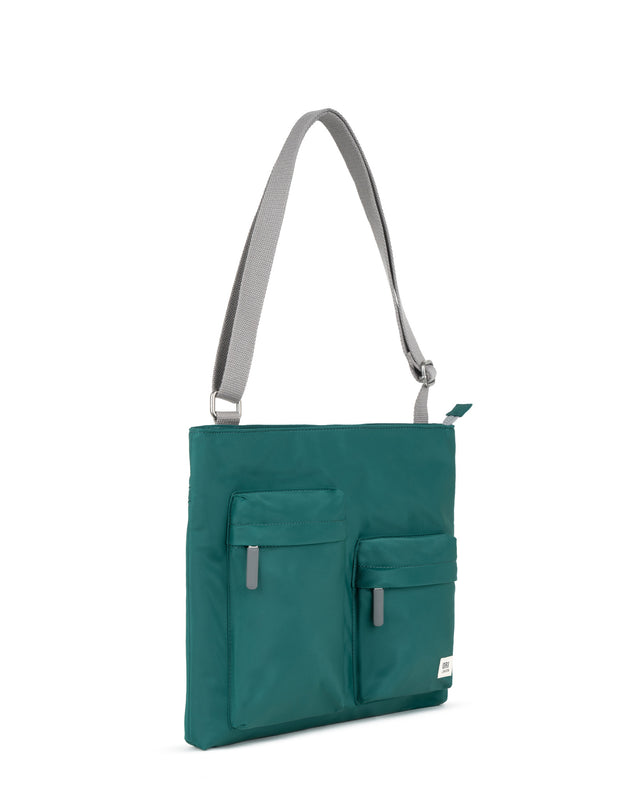 Moorgate Messenger Bag in Teal
