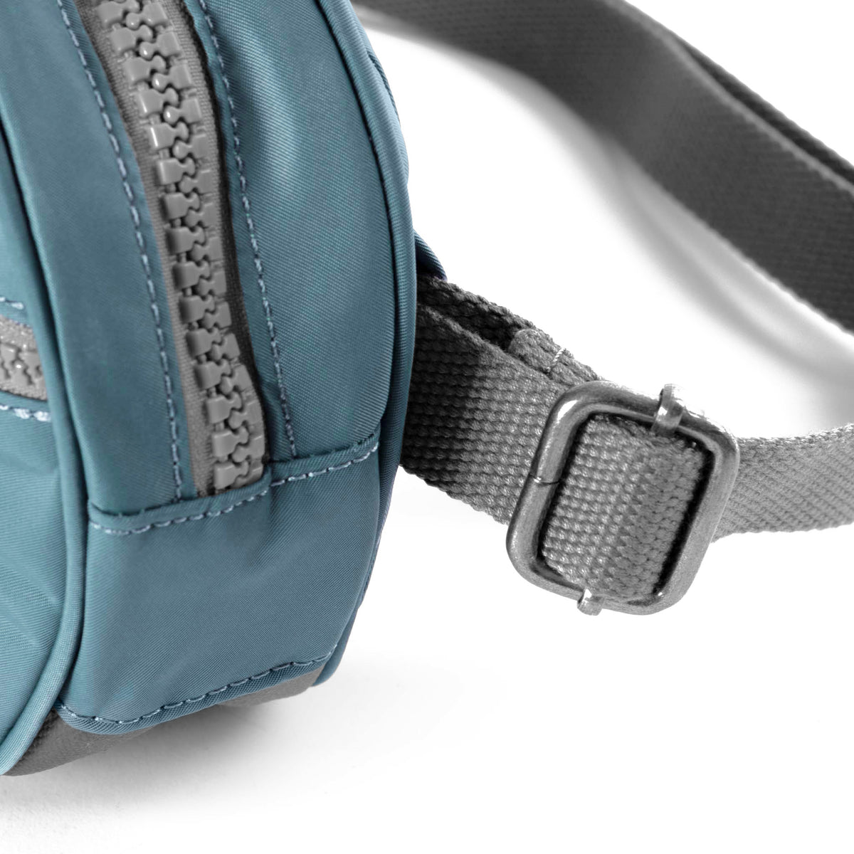 Paddington Hip Bag in Airforce