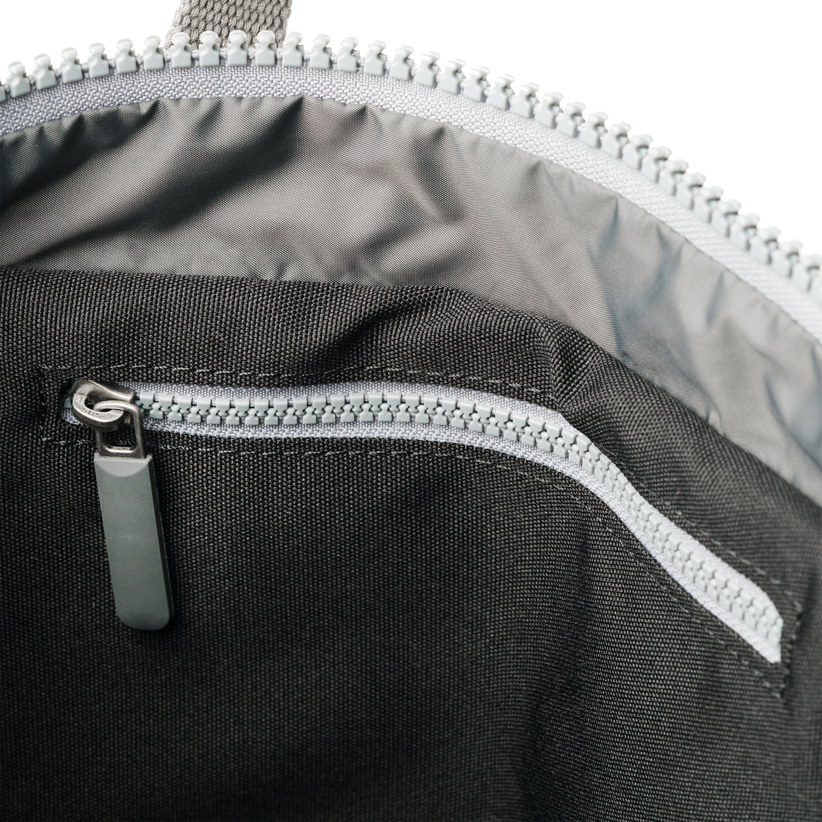 Richmond Multipocket Backpack in Ash