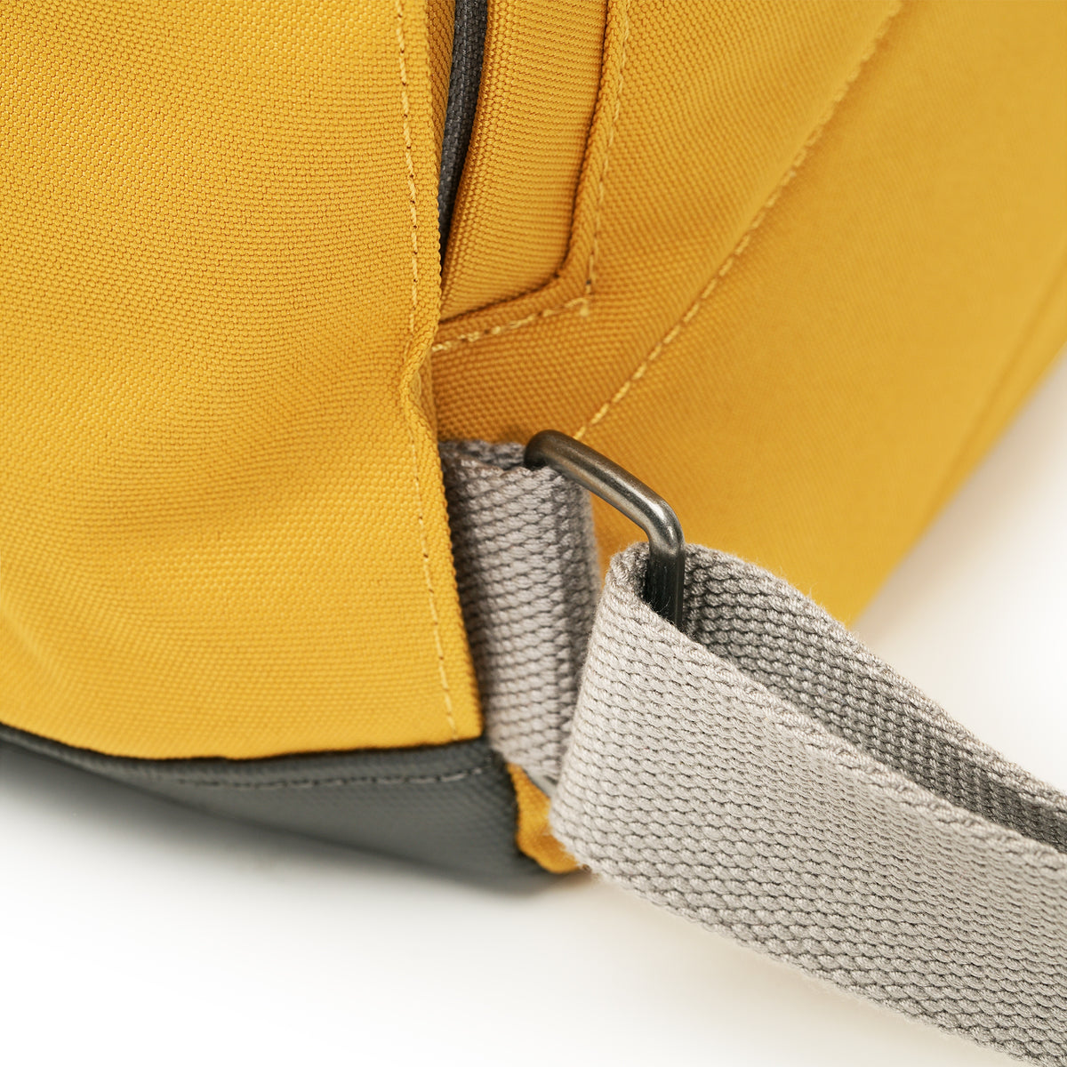 Richmond Multipocket Backpack in Flax