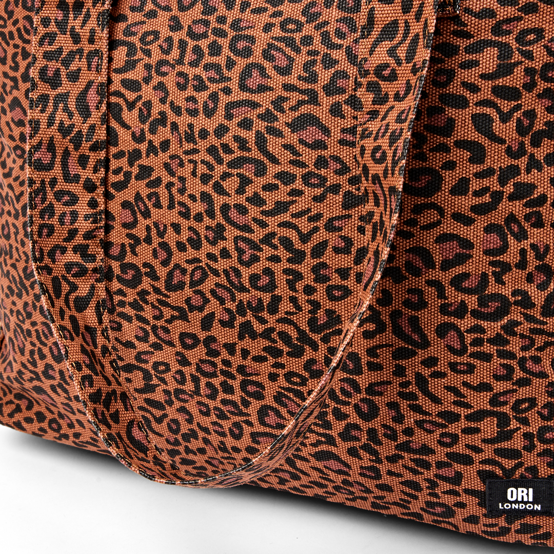 Sloane Shoulder Bag in Leopard Mini
