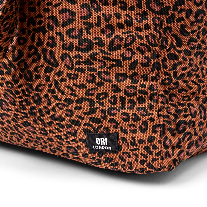 Sloane Shoulder Bag in Leopard Mini