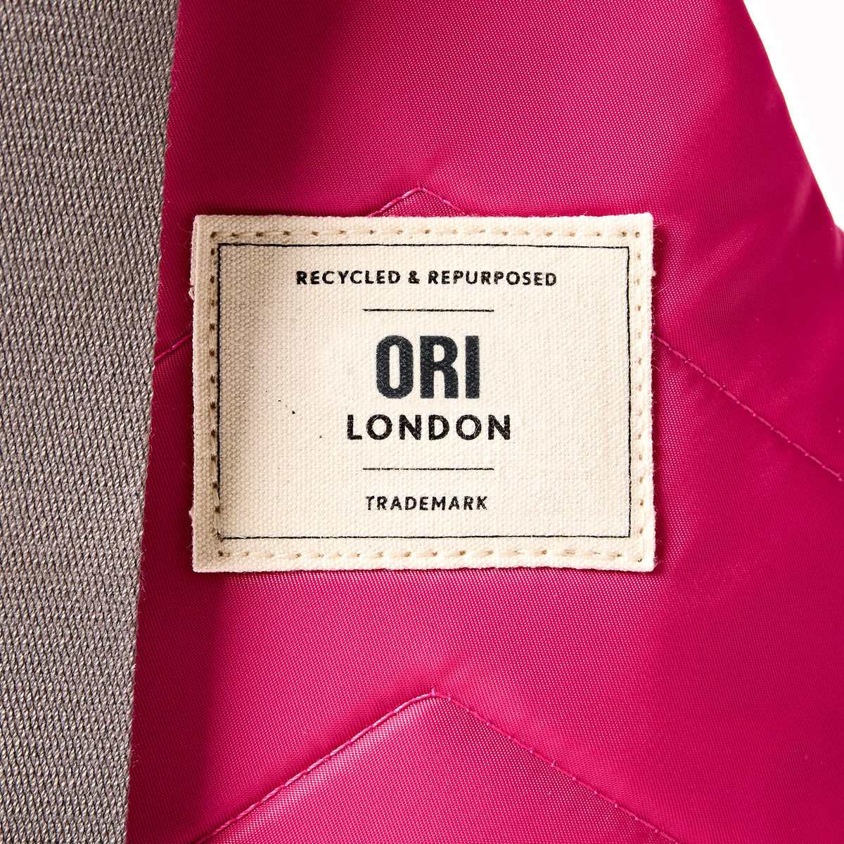 Willesden Sling Bag in Granita Red