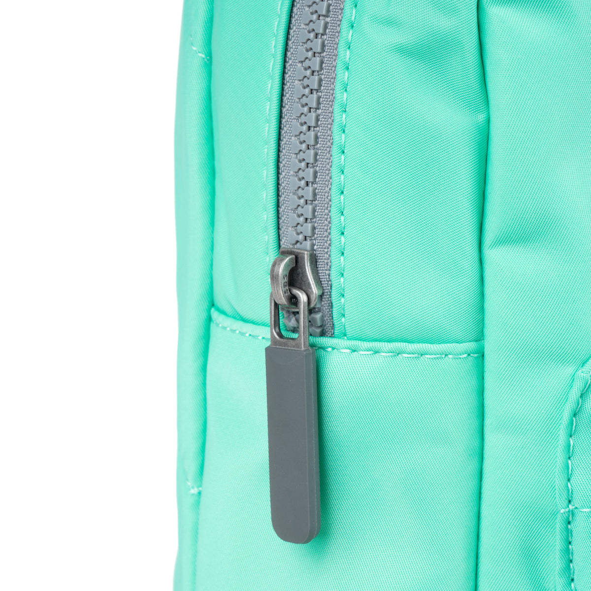 Willesden Sling Bag in Capri