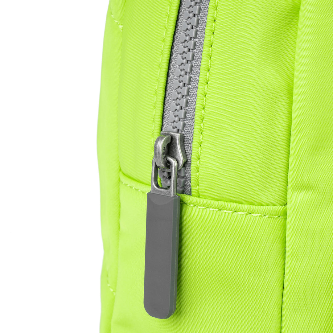 Willesden XL Sling Bag in Lime
