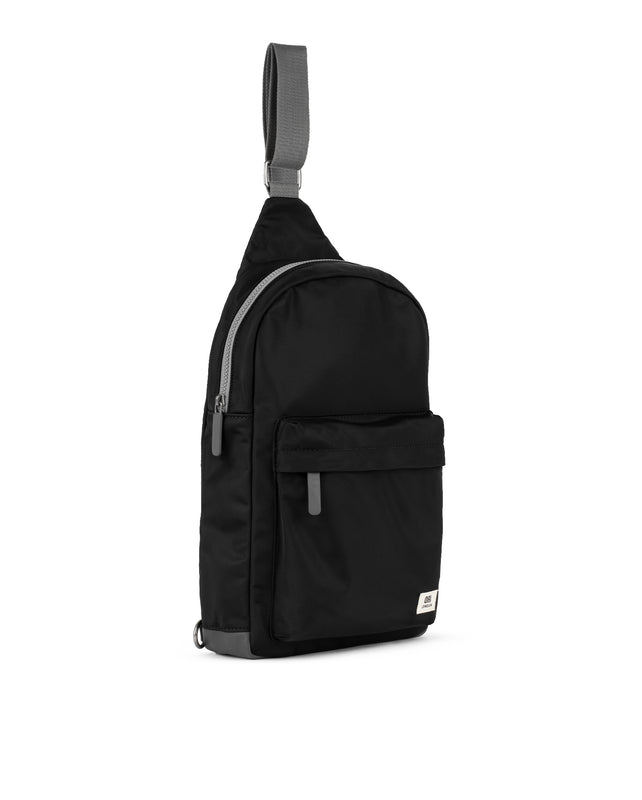 Willesden XL Sling Bag in Black