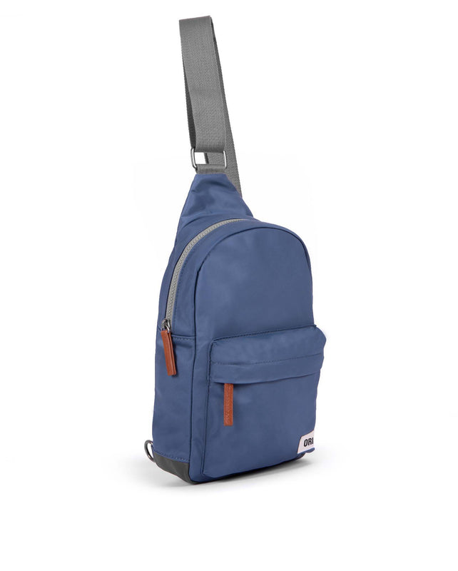Willesden Sling Bag in Airforce