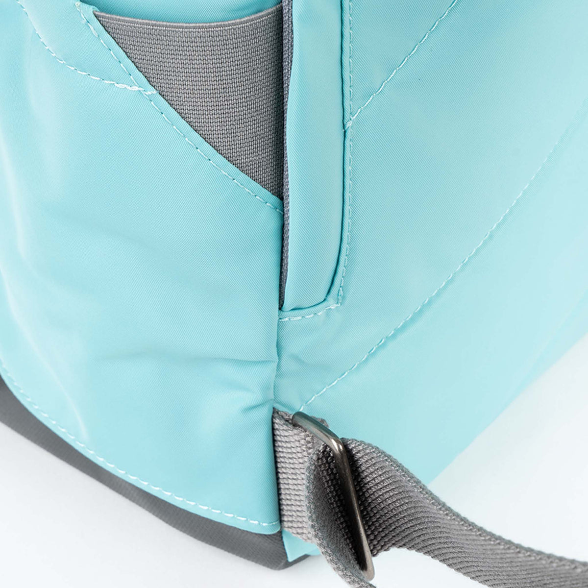 Camden P Backpack in Aquatic Awe