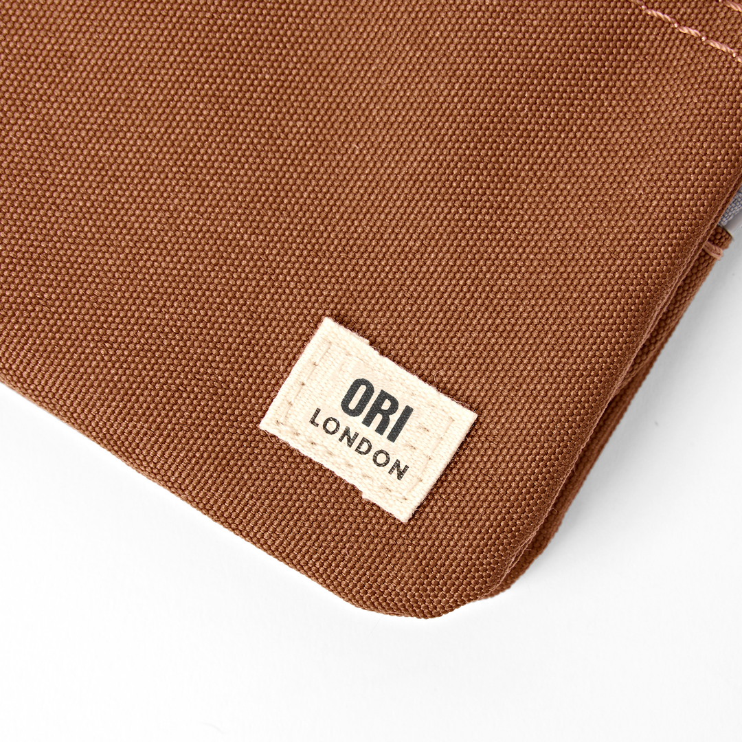 Carnaby Wallet in Cinnamon