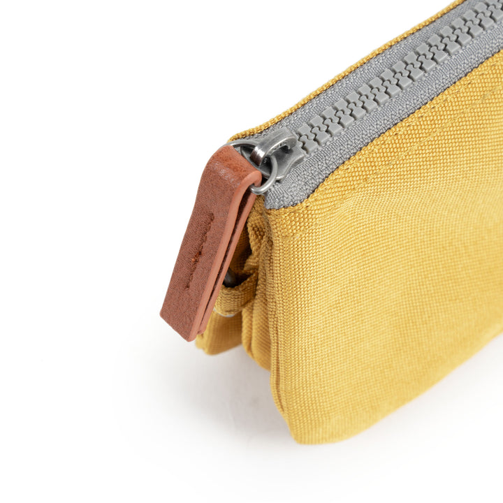 Carnaby Wallet in Flax