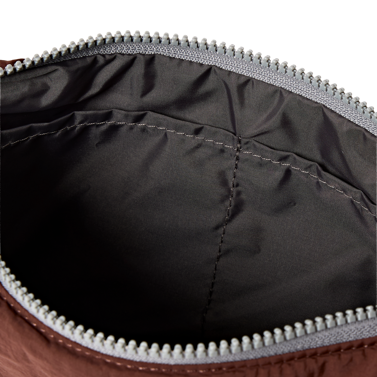 Farringdon Half Moon Bag in Chocolate