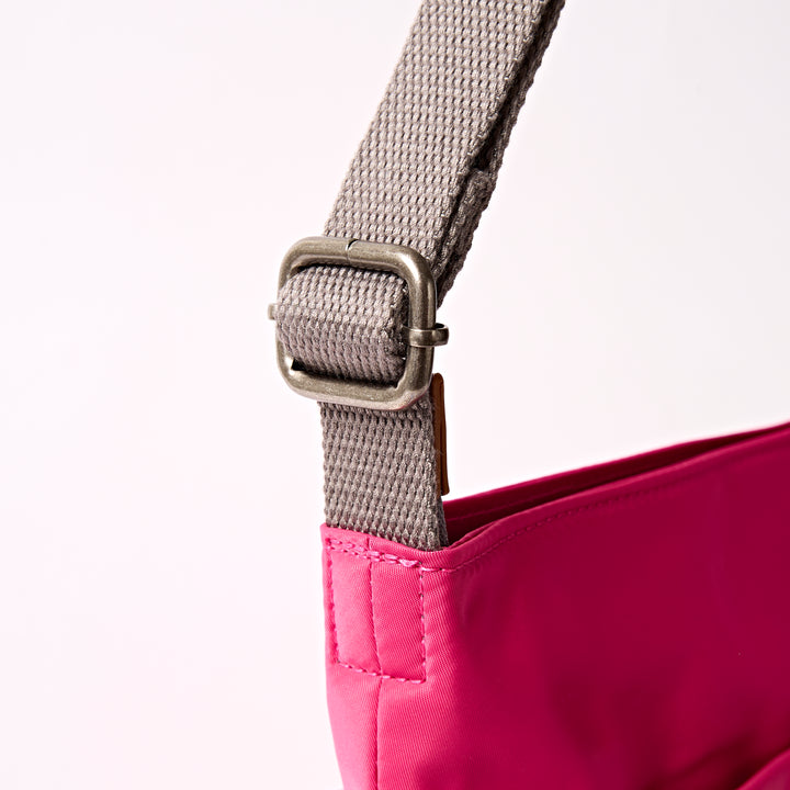 Kennington Crossbody Bag in Granita Red
