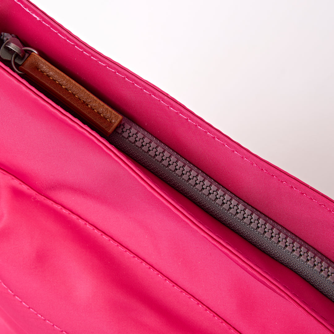 Kennington Crossbody Bag in Granita Red