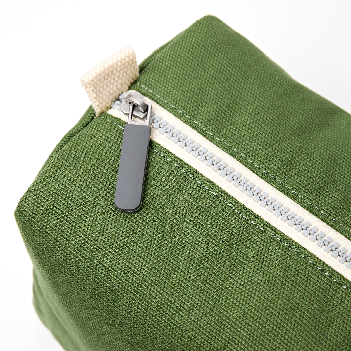Maygrove Wash Bag in Artichoke
