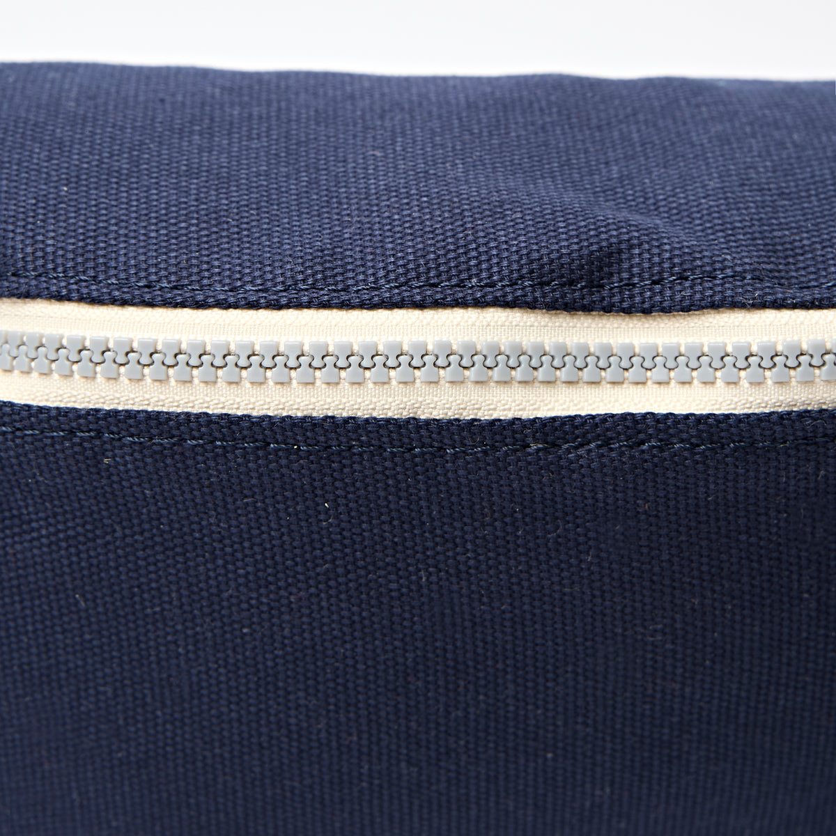 Mill Hill Crossbody Bag in Midnight
