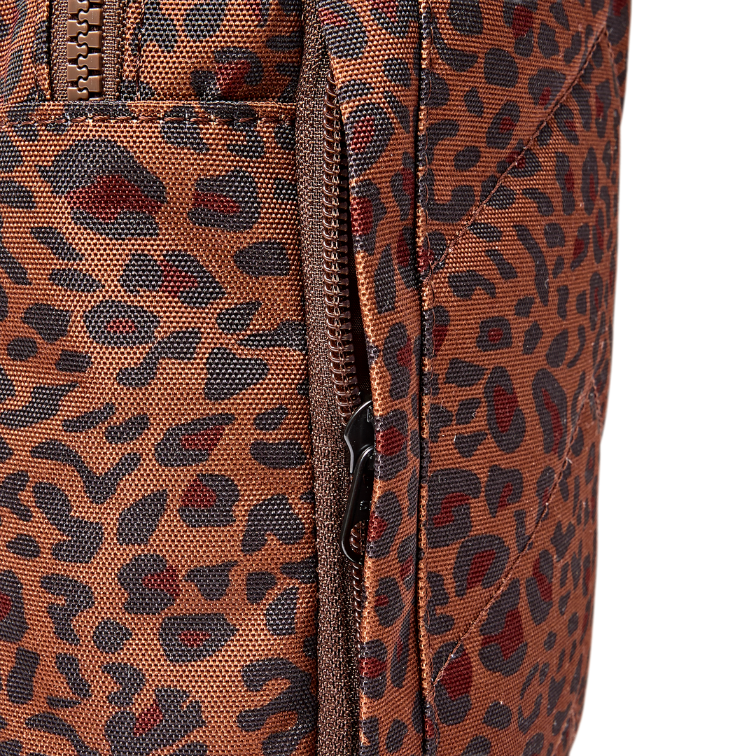Willesden Sling Bag in Mini Leopard
