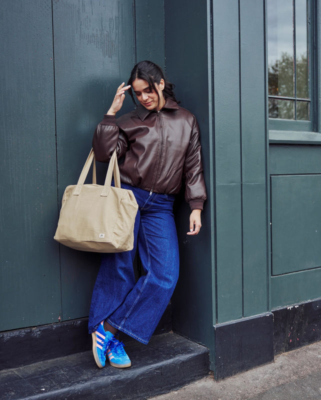 Sloane Shoulder Bag in Safari