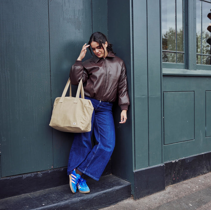 Sloane Shoulder Bag in Safari