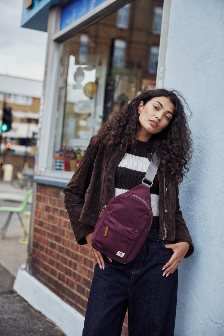 Willesden Sling Bag in Royal Burgundy